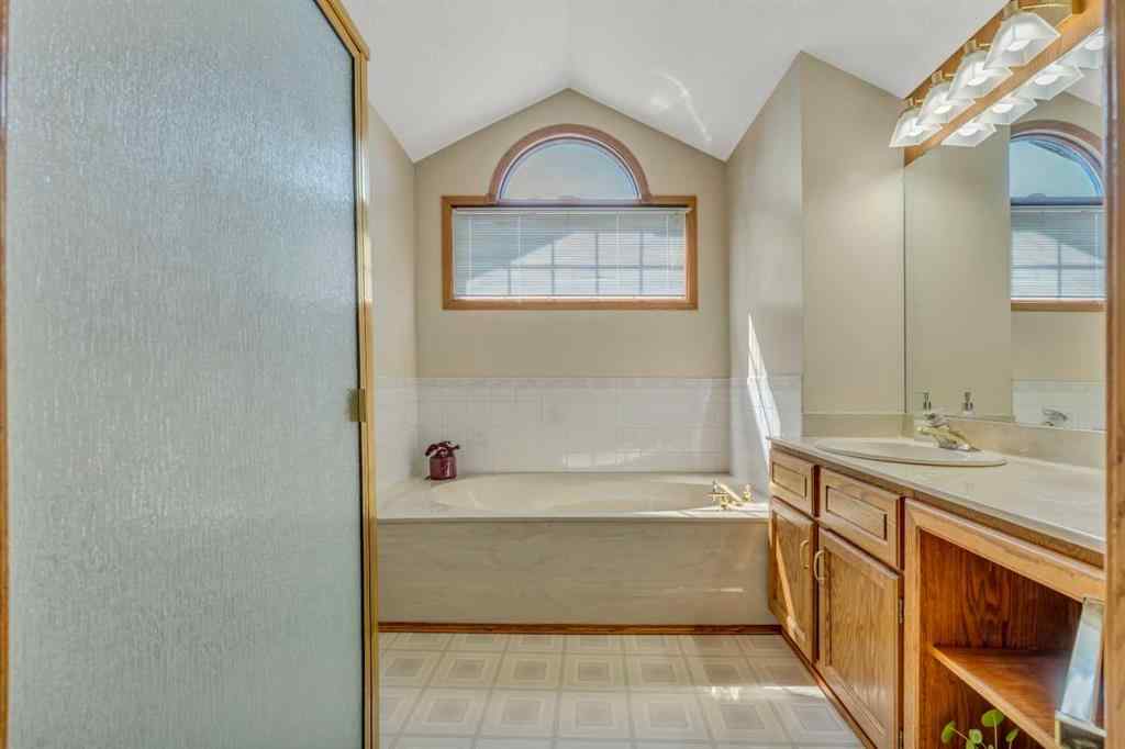 MLS® A2252254 - 11554 Douglas Woods Rise SE in Douglasdale/Glen Calgary, Residential