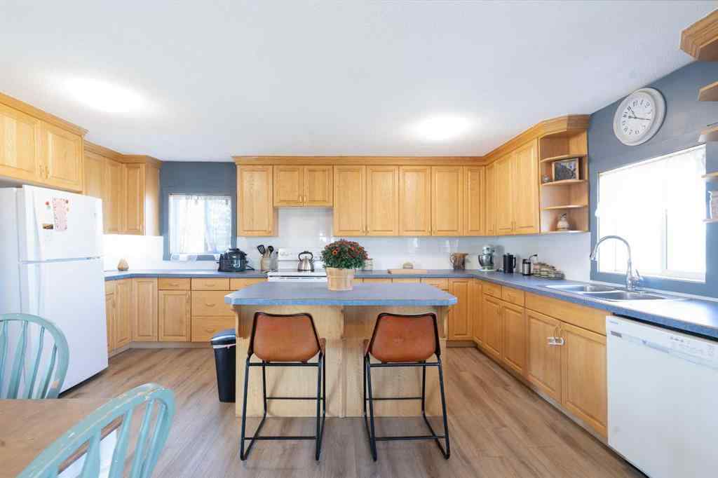 MLS® A2252256 - 340044 Range Road 215   in NONE Rural Starland County, Residential