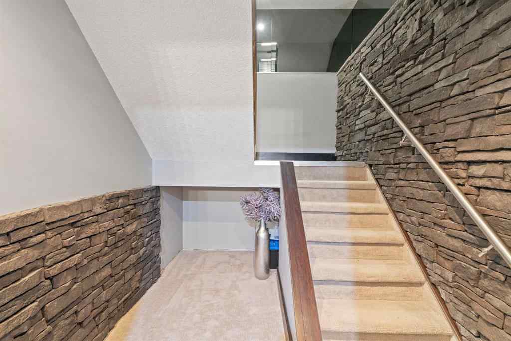 MLS® A2252259 - 618 10 Street NE in Bridgeland/Riverside Calgary, Residential