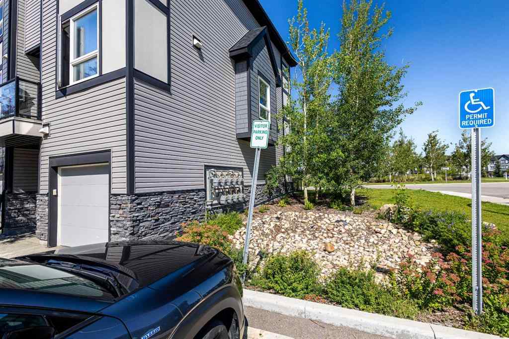 MLS® A2252265 - Unit #208 11 Evanscrest Mews NW in Evanston Calgary, Residential