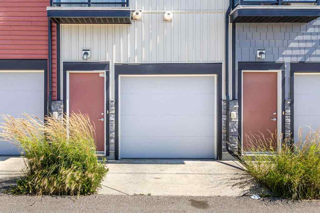 MLS® A2252265 - Unit #208 11 Evanscrest Mews NW in Evanston Calgary, Residential