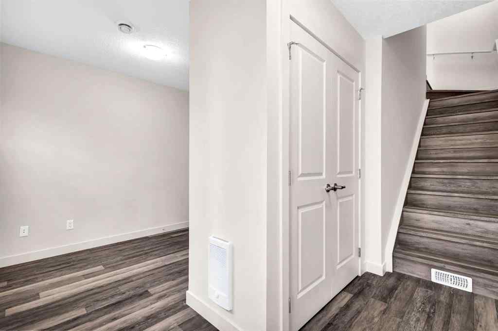 MLS® A2252265 - Unit #208 11 Evanscrest Mews NW in Evanston Calgary, Residential