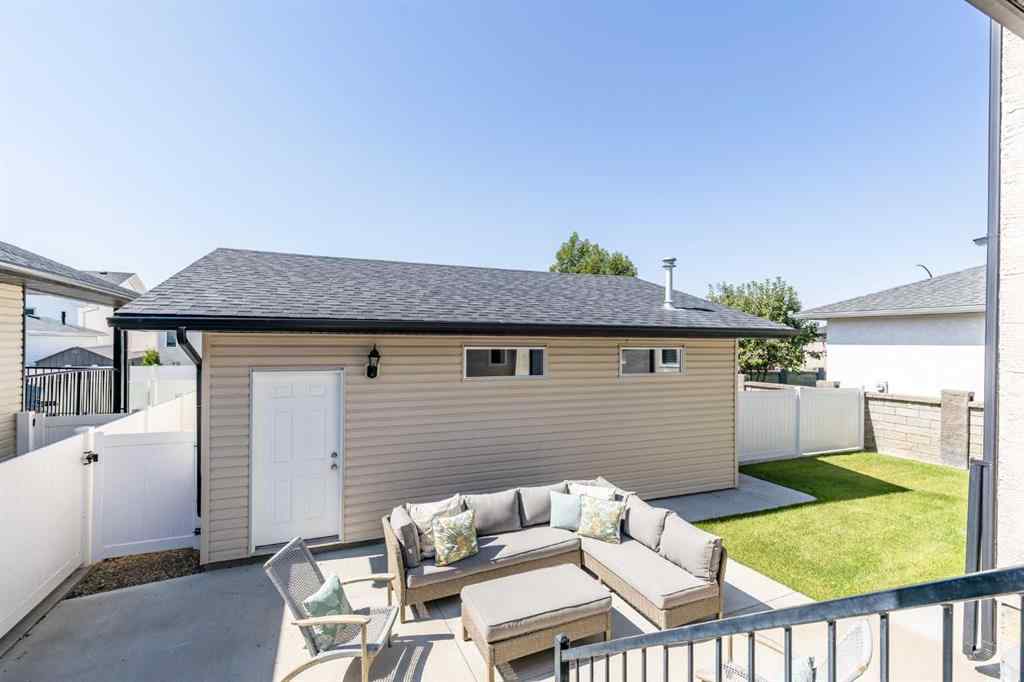 MLS® A2252271 - 129 Sunrise Road SW in SW Southridge Medicine Hat, Residential