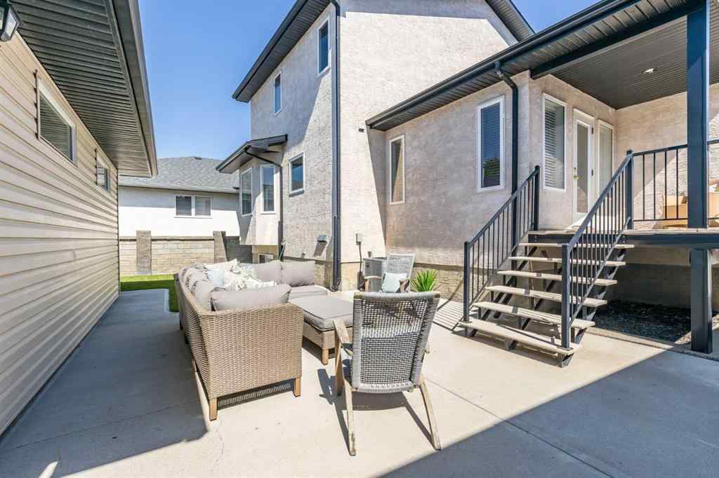 MLS® A2252271 - 129 Sunrise Road SW in SW Southridge Medicine Hat, Residential
