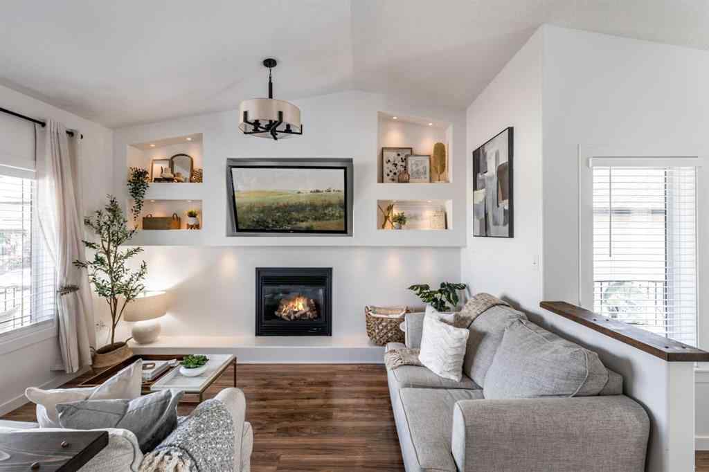 MLS® A2252271 - 129 Sunrise Road SW in SW Southridge Medicine Hat, Residential