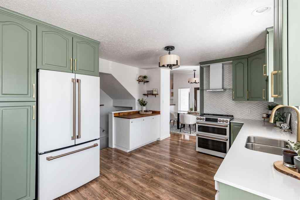 MLS® A2252271 - 129 Sunrise Road SW in SW Southridge Medicine Hat, Residential