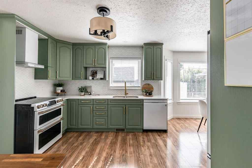 MLS® A2252271 - 129 Sunrise Road SW in SW Southridge Medicine Hat, Residential