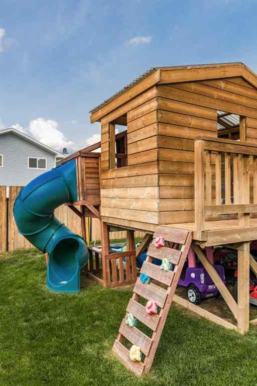 MLS® A2252275 - 310 Jesmond Drive SW in NONE Redcliff, Residential