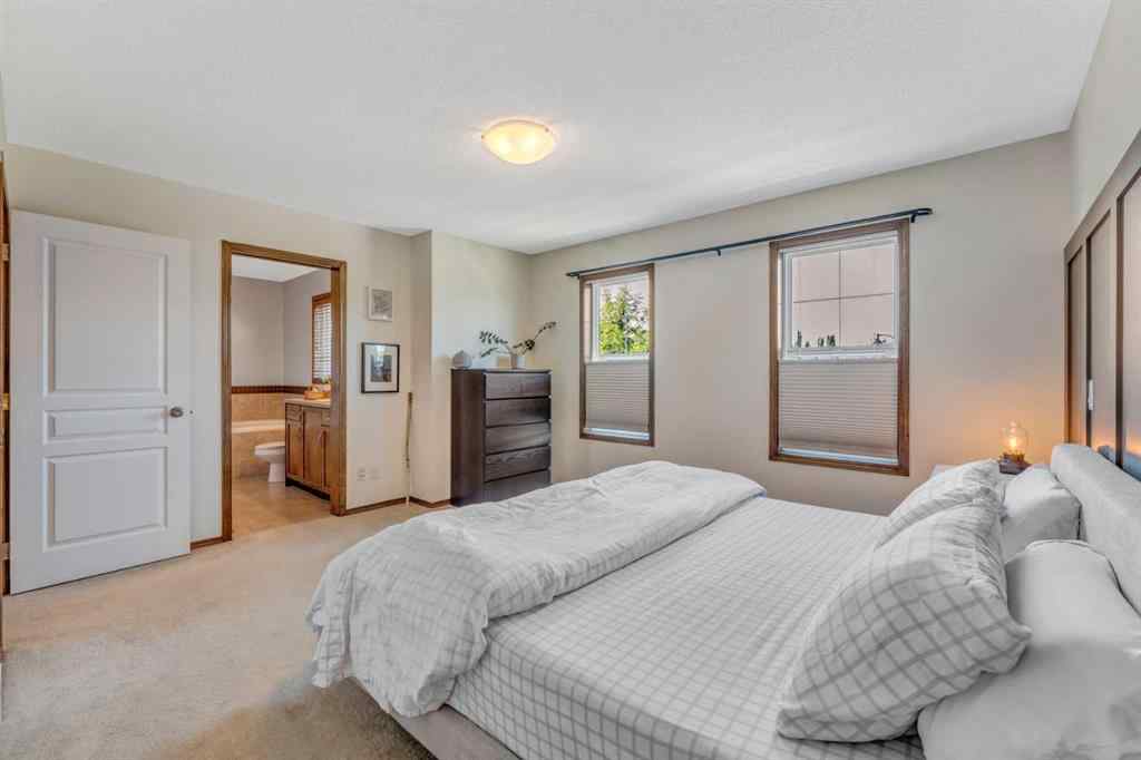 MLS® A2252276 - 4715 Elgin Avenue SE in McKenzie Towne Calgary, Residential