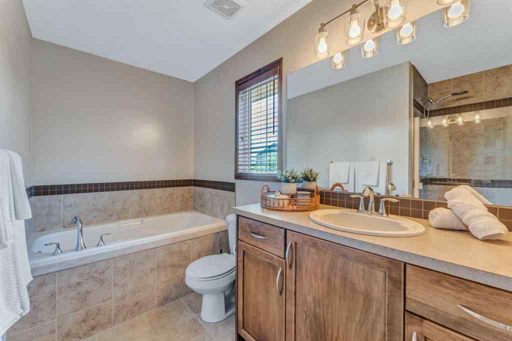 MLS® A2252276 - 4715 Elgin Avenue SE in McKenzie Towne Calgary, Residential