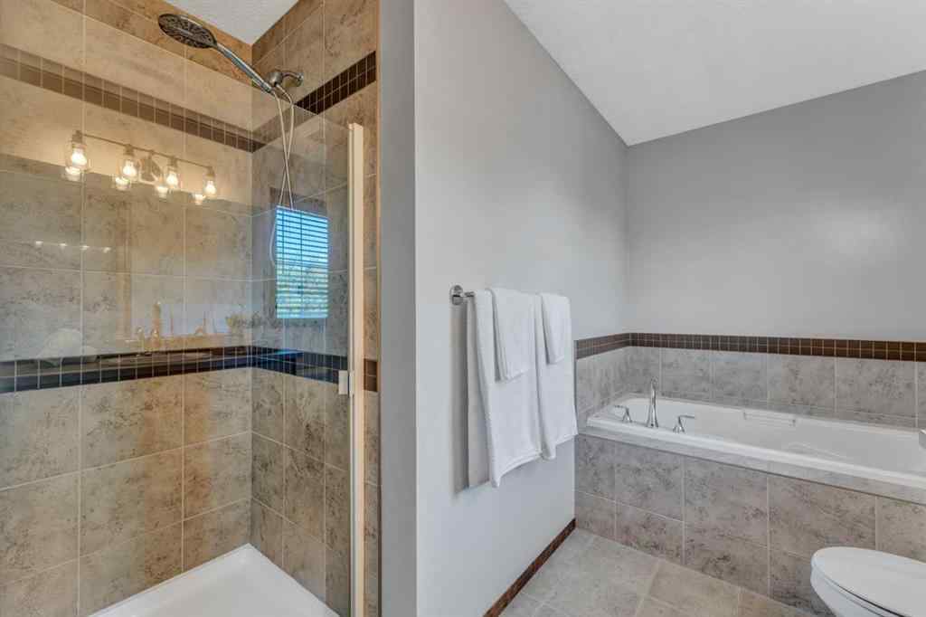 MLS® A2252276 - 4715 Elgin Avenue SE in McKenzie Towne Calgary, Residential
