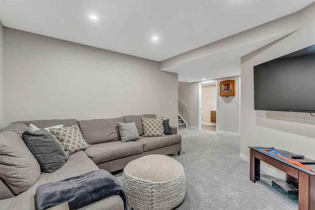MLS® A2252276 - 4715 Elgin Avenue SE in McKenzie Towne Calgary, Residential