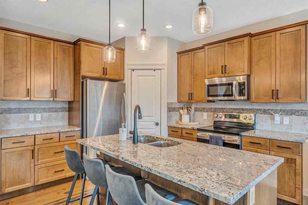 MLS® A2252276 - 4715 Elgin Avenue SE in McKenzie Towne Calgary, Residential