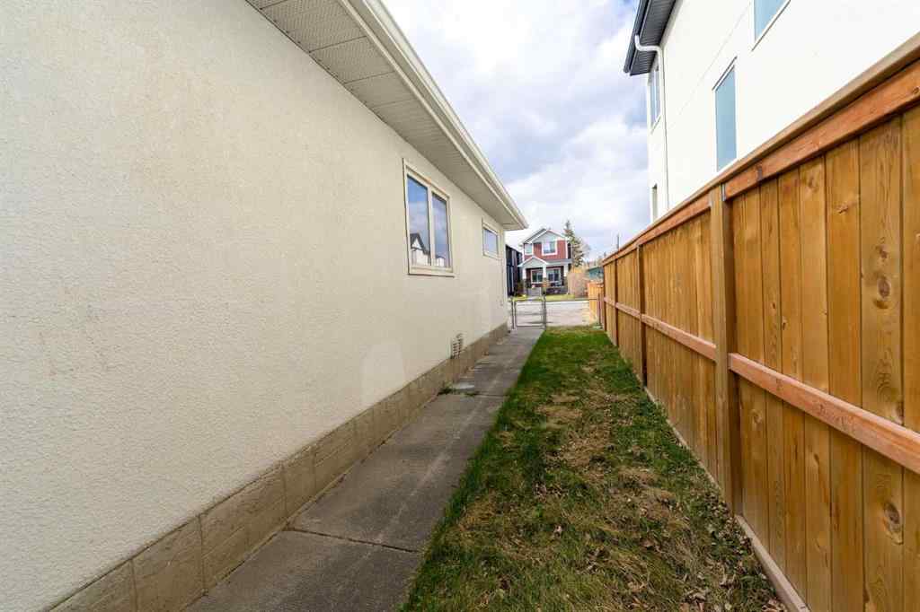 MLS® A2252280 - 8531 47 Avenue NW in Bowness Calgary, Residential