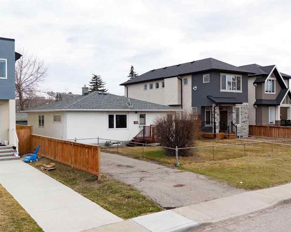 MLS® A2252280 - 8531 47 Avenue NW in Bowness Calgary, Residential