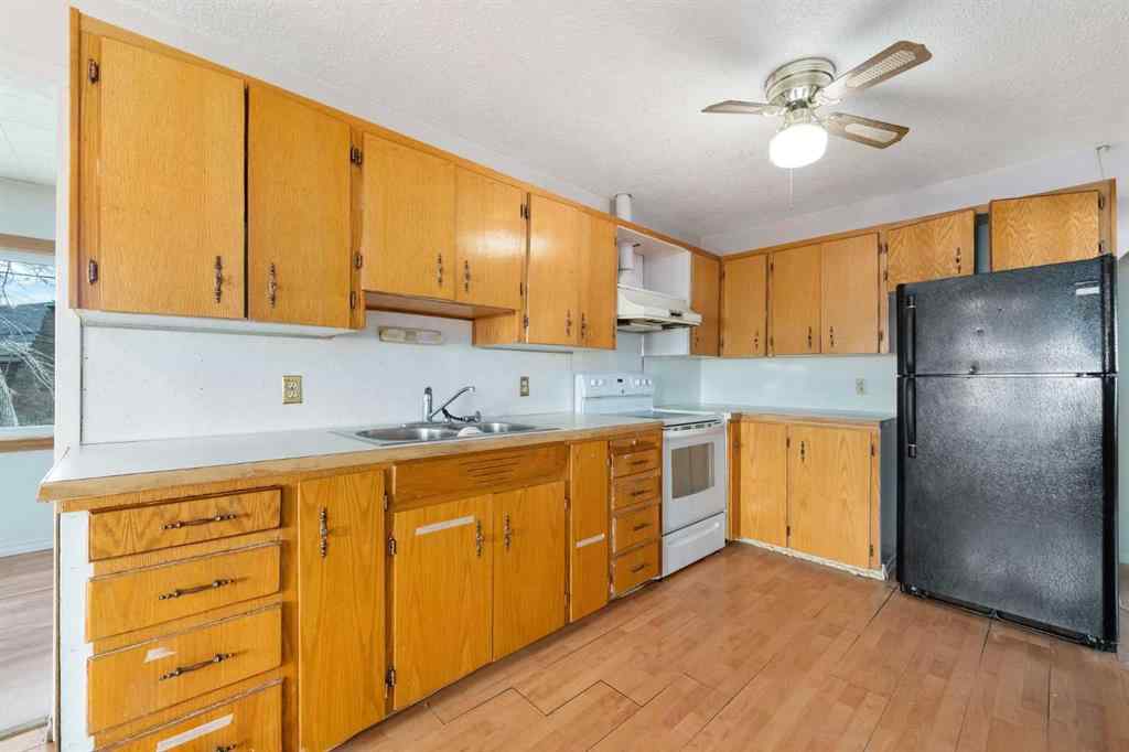 MLS® A2252280 - 8531 47 Avenue NW in Bowness Calgary, Residential