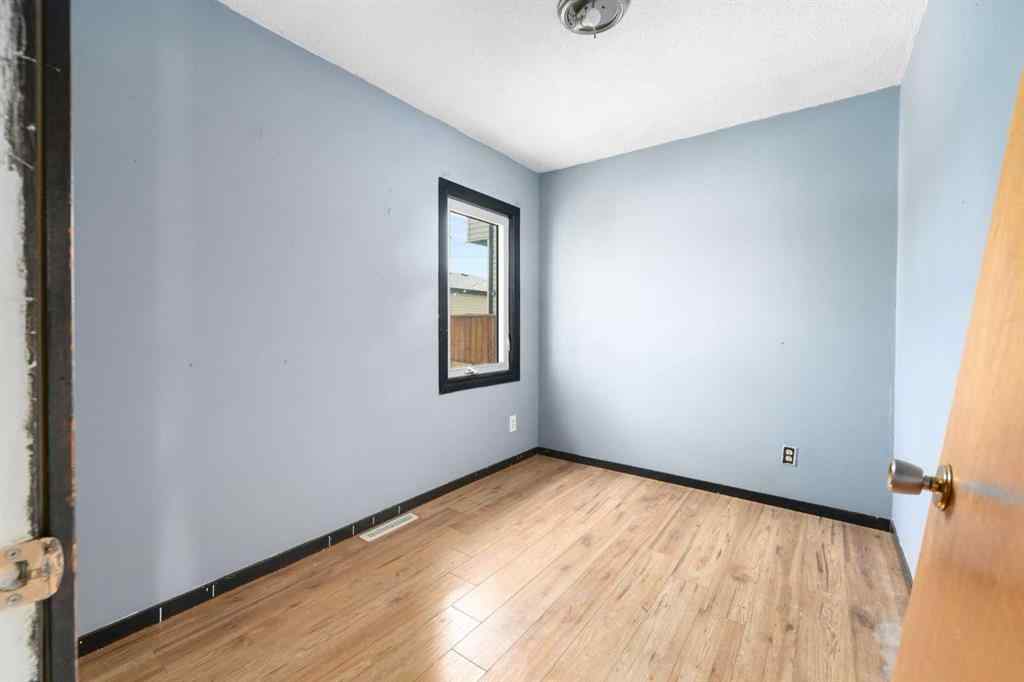 MLS® A2252280 - 8531 47 Avenue NW in Bowness Calgary, Residential