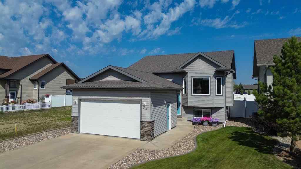 MLS® A2252295 - 73 Churchill Place  in Cottonwood Estates Blackfalds, Residential
