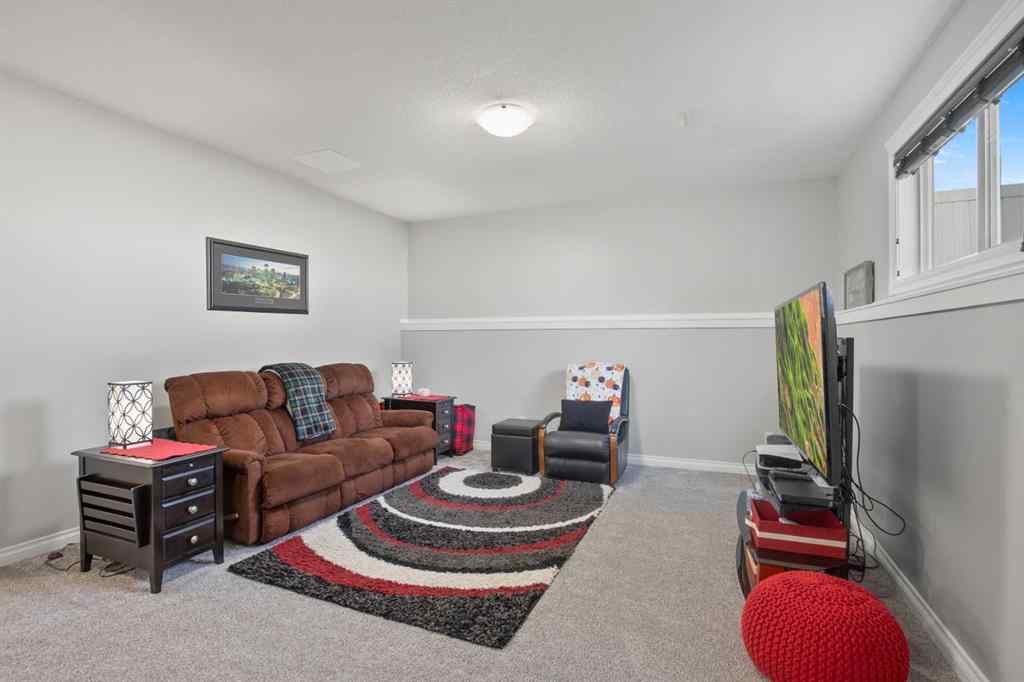 MLS® A2252295 - 73 Churchill Place  in Cottonwood Estates Blackfalds, Residential