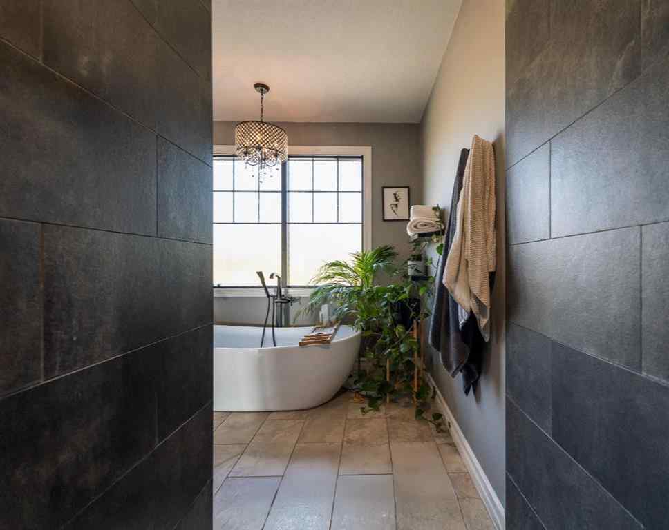 MLS® A2252301 - 105 Whitetail Place W in NONE Shaughnessy, Residential