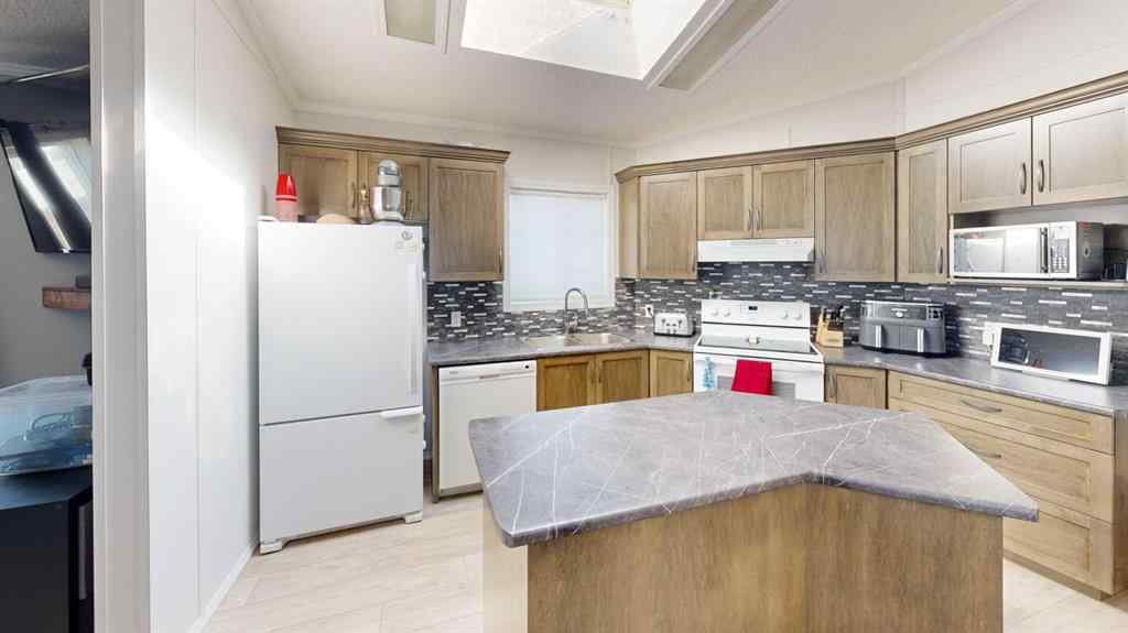 MLS® A2252306 - 9 Jackson Place  in NONE Whitecourt, Residential