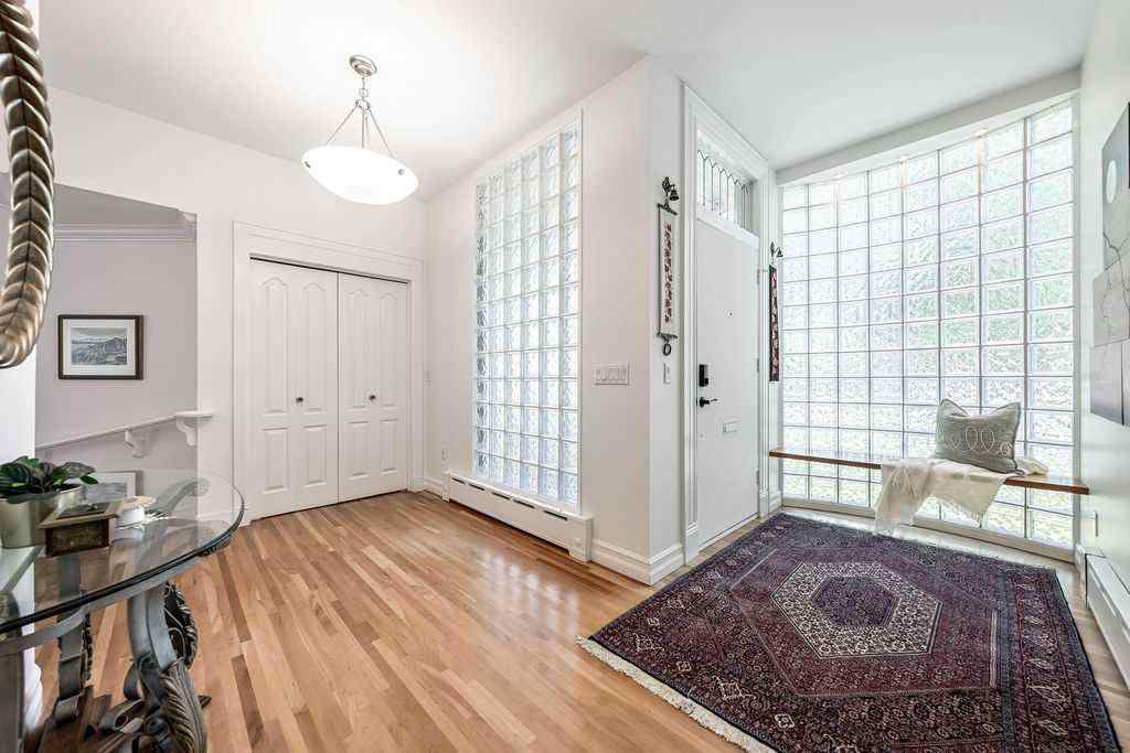 MLS® A2252307 - 509 15 Avenue NE in Renfrew Calgary, Residential
