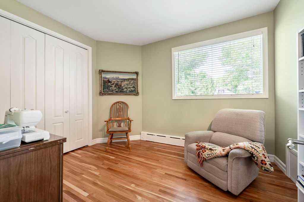MLS® A2252307 - 509 15 Avenue NE in Renfrew Calgary, Residential