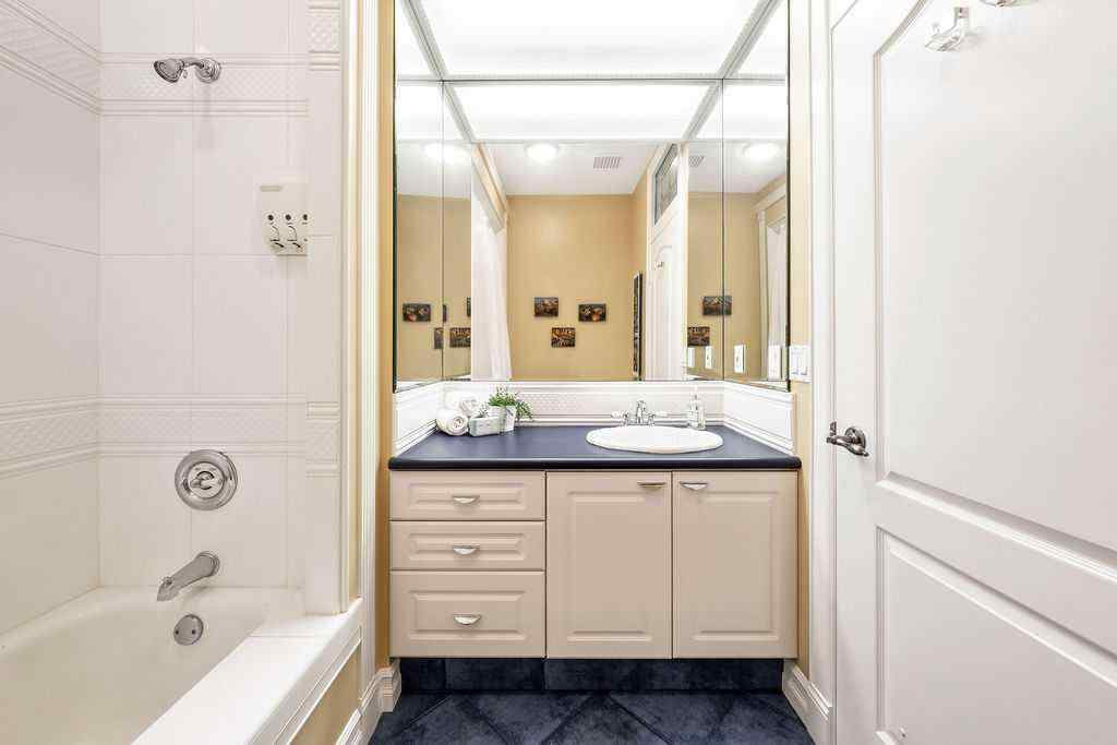 MLS® A2252307 - 509 15 Avenue NE in Renfrew Calgary, Residential
