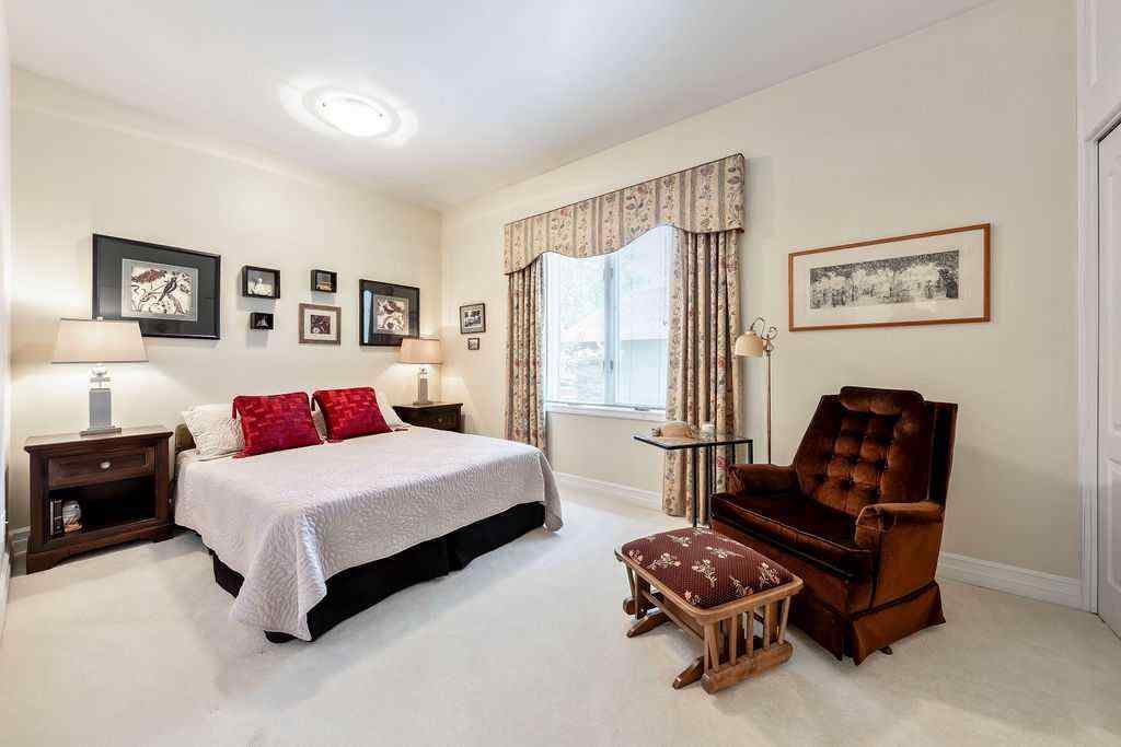 MLS® A2252307 - 509 15 Avenue NE in Renfrew Calgary, Residential