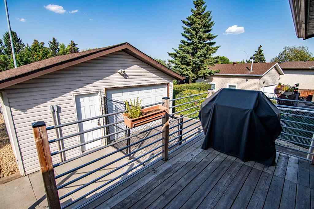 MLS® A2252309 - 68 Heritage Drive  in Heritage Park Lacombe, Residential