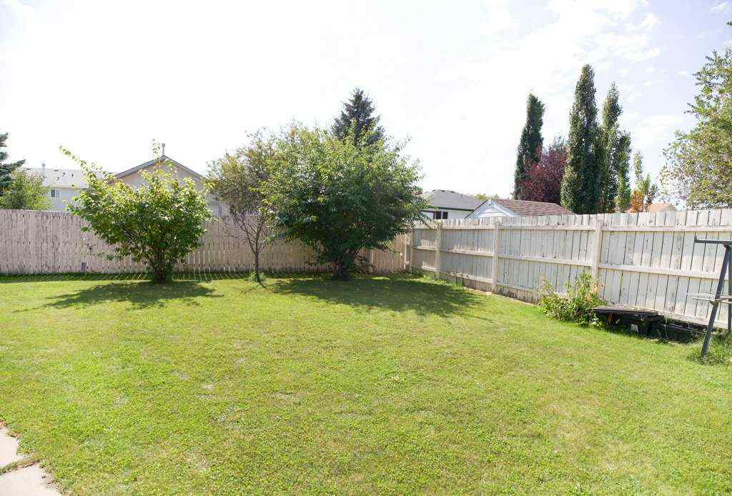MLS® A2252312 - 5905 61 Avenue  in Lucas Heights Ponoka, Residential