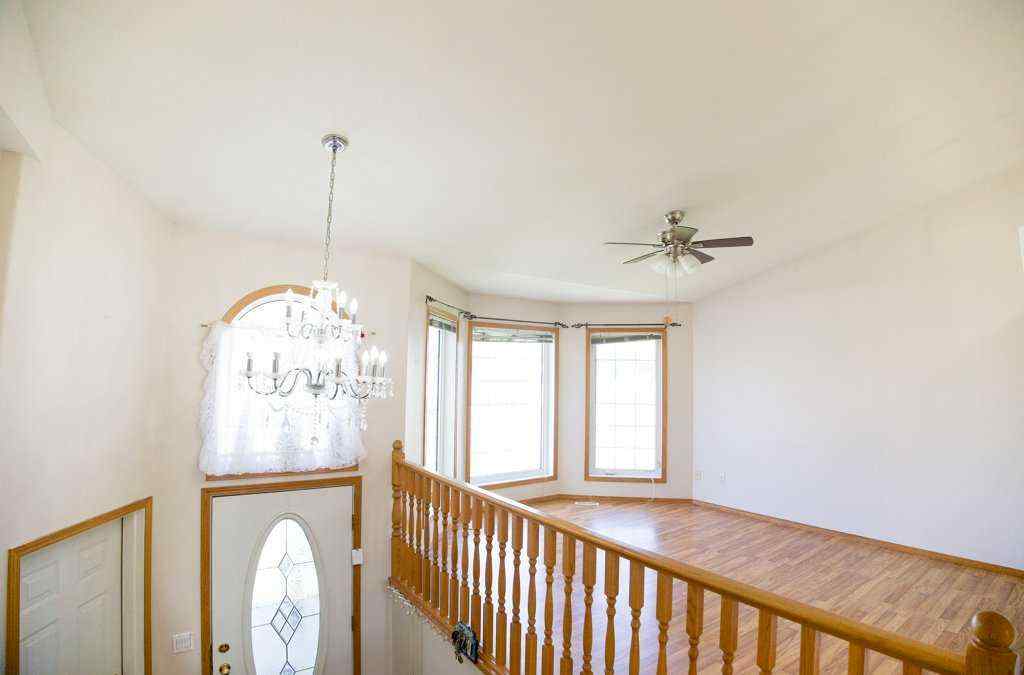 MLS® A2252312 - 5905 61 Avenue  in Lucas Heights Ponoka, Residential