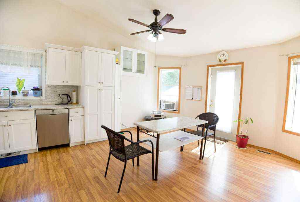MLS® A2252312 - 5905 61 Avenue  in Lucas Heights Ponoka, Residential