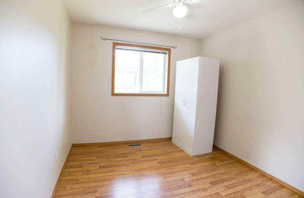 MLS® A2252312 - 5905 61 Avenue  in Lucas Heights Ponoka, Residential