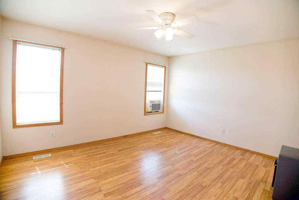 MLS® A2252312 - 5905 61 Avenue  in Lucas Heights Ponoka, Residential