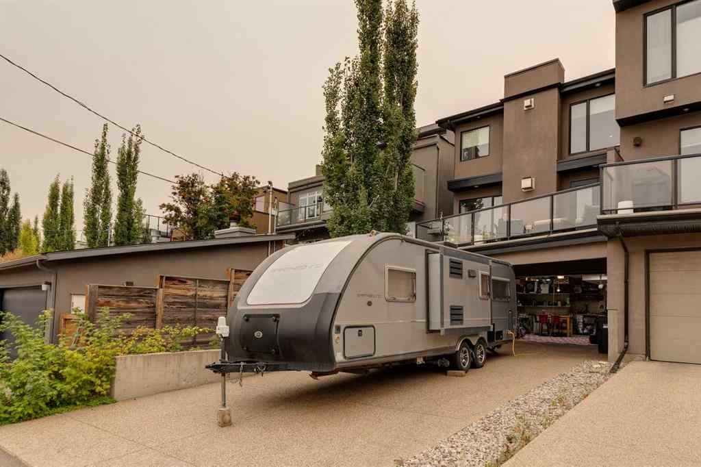 MLS® A2252313 - 1940 27 Avenue SW in South Calgary Calgary, Residential