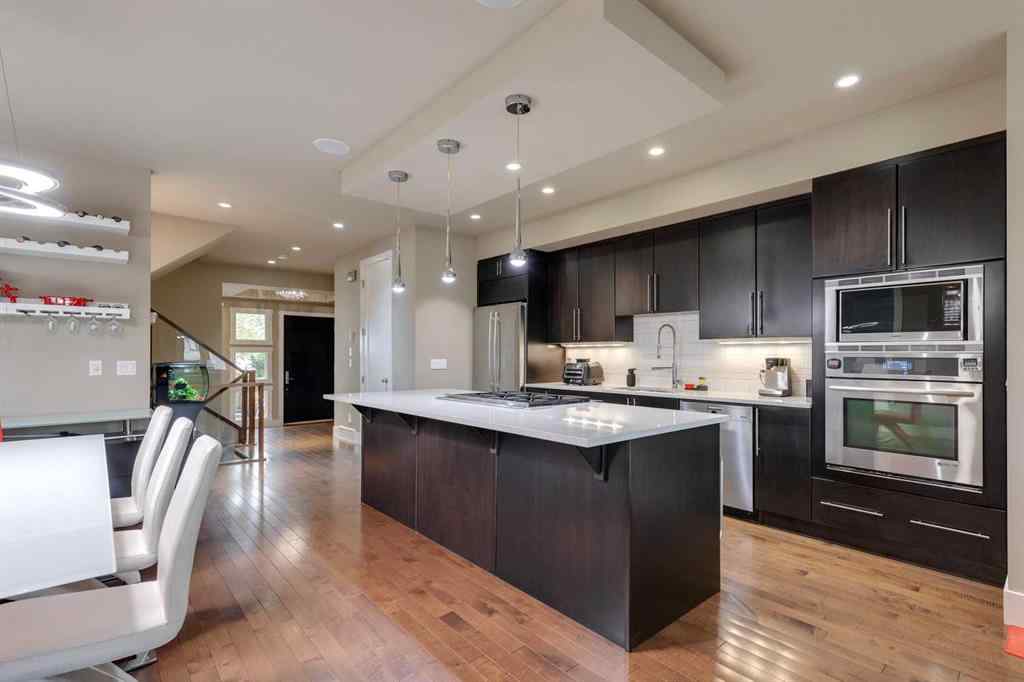 MLS® A2252313 - 1940 27 Avenue SW in South Calgary Calgary, Residential