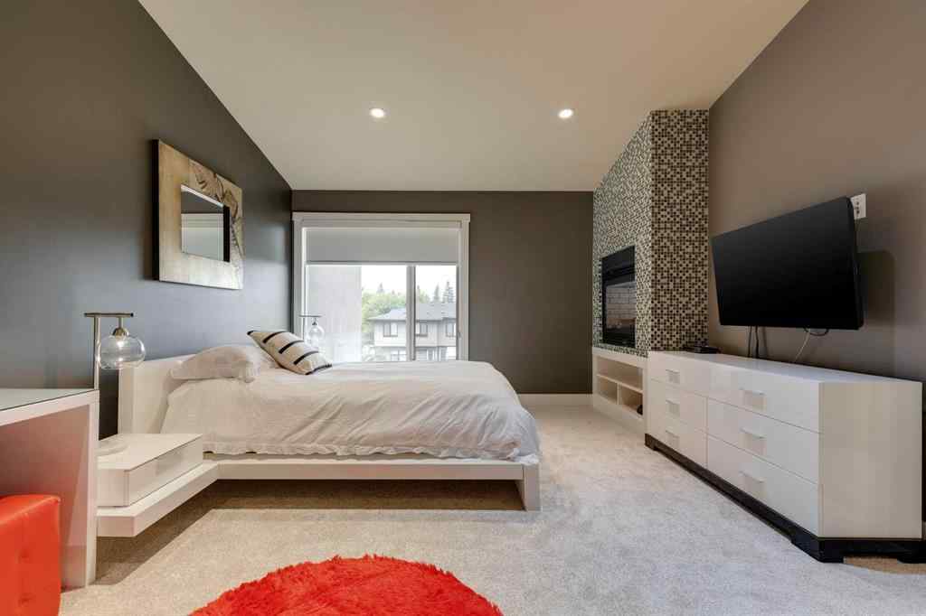 MLS® A2252313 - 1940 27 Avenue SW in South Calgary Calgary, Residential