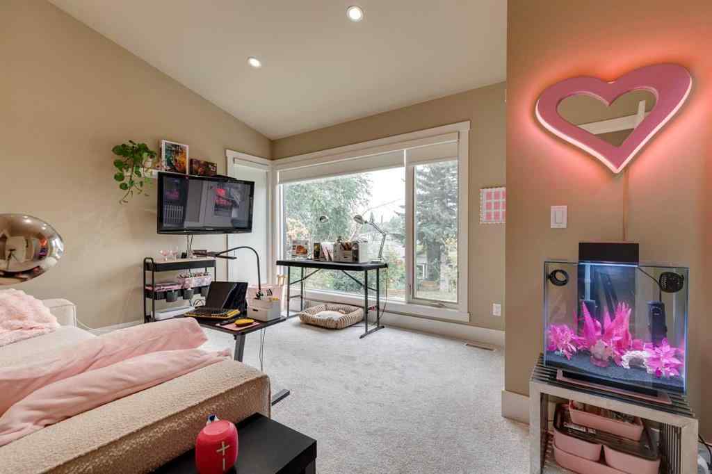 MLS® A2252313 - 1940 27 Avenue SW in South Calgary Calgary, Residential