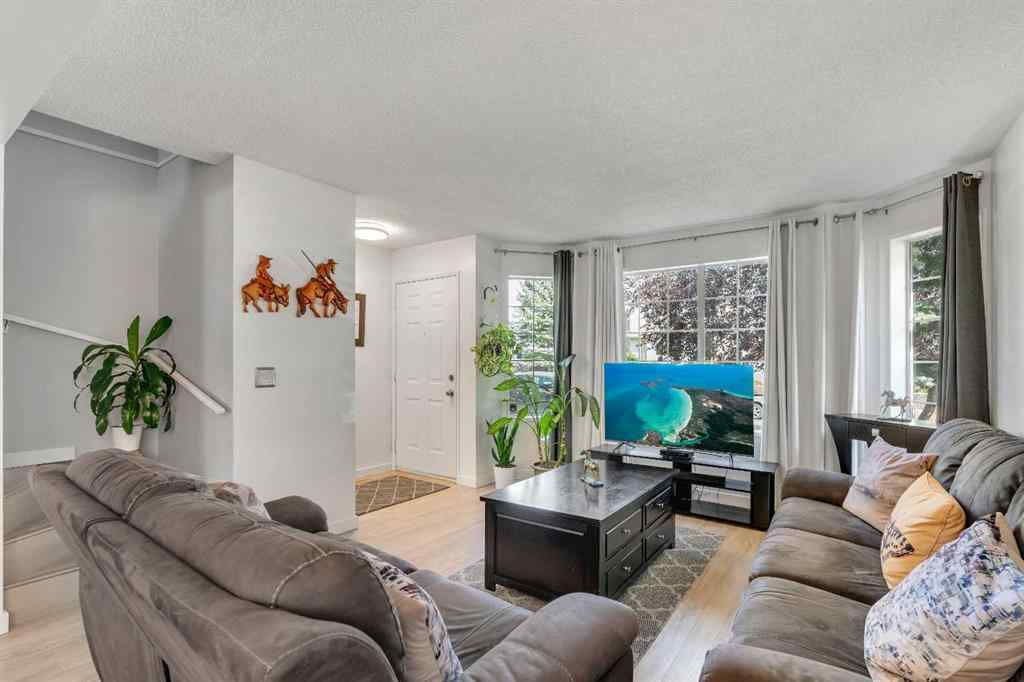 MLS® A2252320 - 71 Rivercrest Circle SE in Riverbend Calgary, Residential