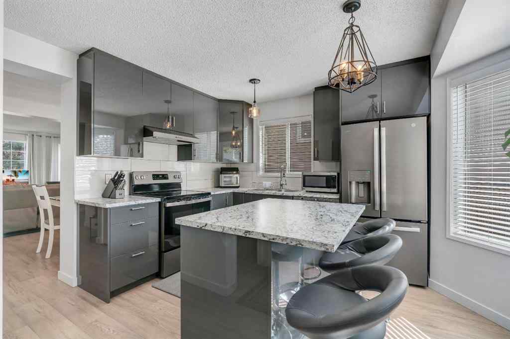 MLS® A2252320 - 71 Rivercrest Circle SE in Riverbend Calgary, Residential