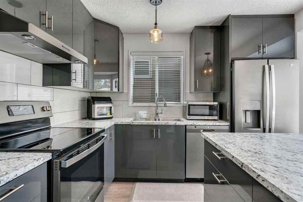 MLS® A2252320 - 71 Rivercrest Circle SE in Riverbend Calgary, Residential
