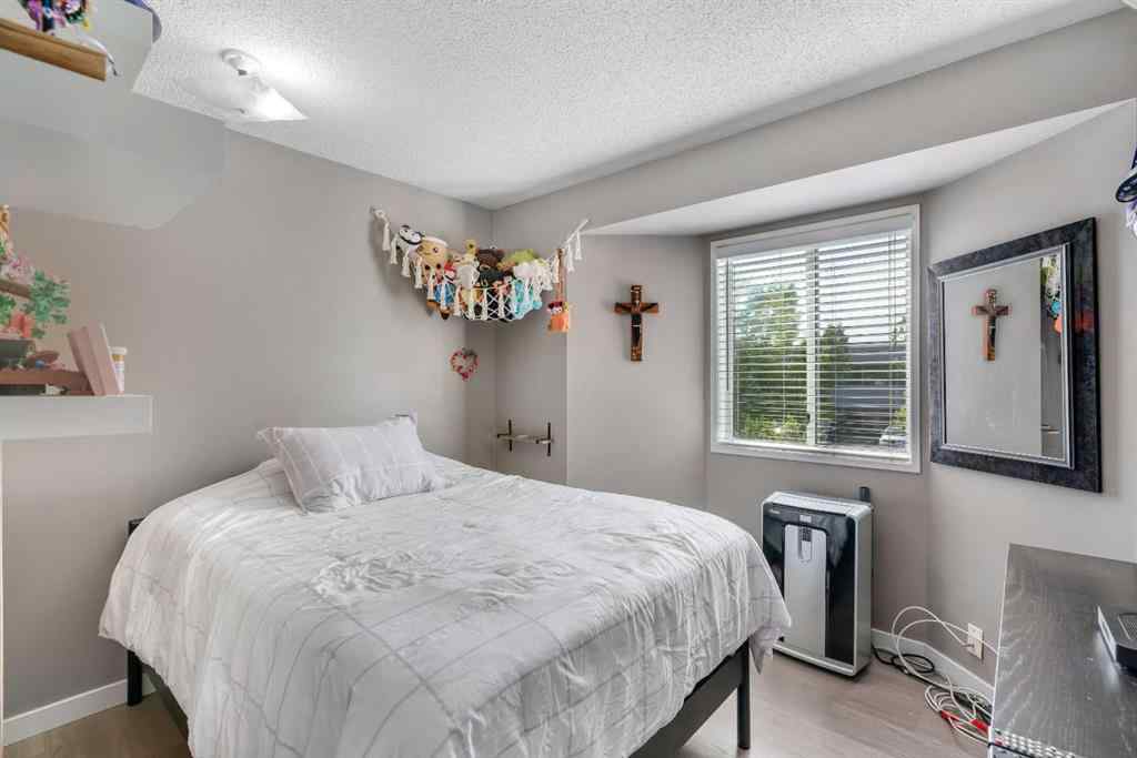 MLS® A2252320 - 71 Rivercrest Circle SE in Riverbend Calgary, Residential