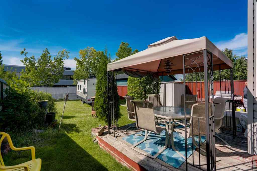 MLS® A2252320 - 71 Rivercrest Circle SE in Riverbend Calgary, Residential