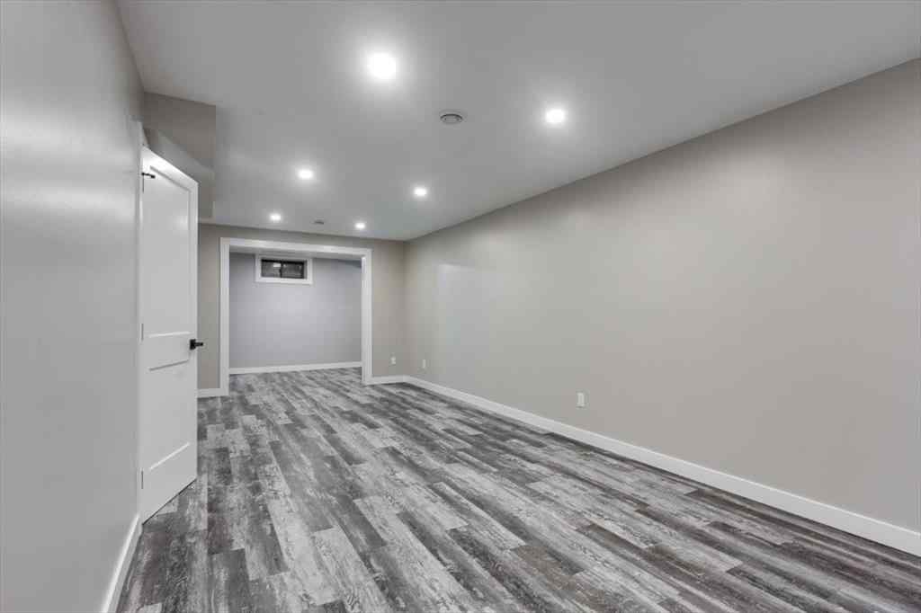 MLS® A2252322 - 4230 40a Avenue  in Grandview Red Deer, Residential