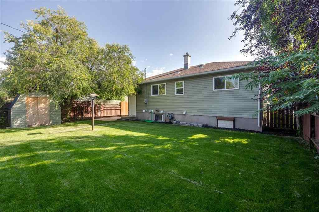 MLS® A2252322 - 4230 40a Avenue  in Grandview Red Deer, Residential