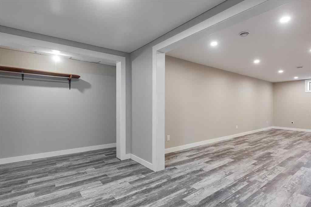 MLS® A2252322 - 4230 40a Avenue  in Grandview Red Deer, Residential