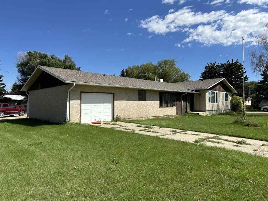 MLS® A2252324 - 401 3rd Avenue W in NONE Foremost, Residential