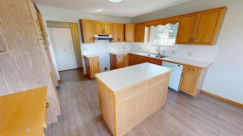 MLS® A2252324 - 401 3rd Avenue W in NONE Foremost, Residential