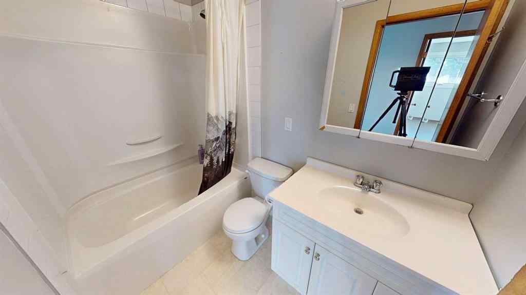 MLS® A2252324 - 401 3rd Avenue W in NONE Foremost, Residential